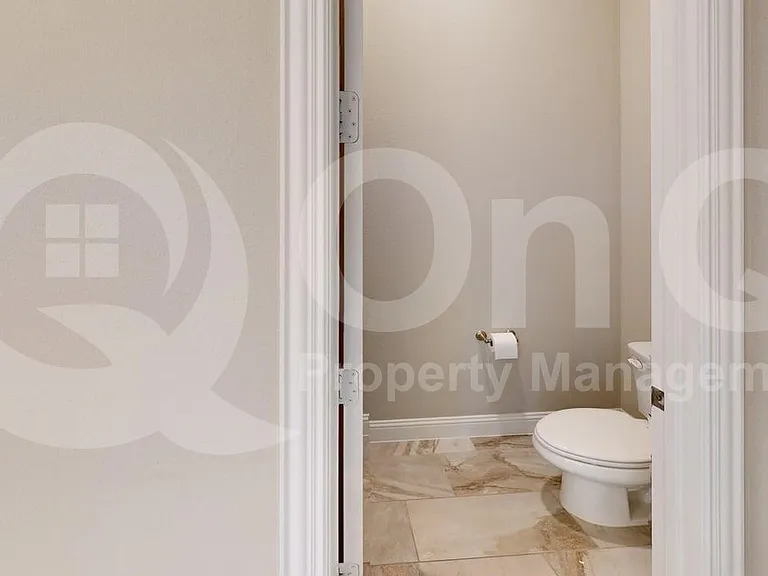 4213 Wellesley Ave — Photo 32