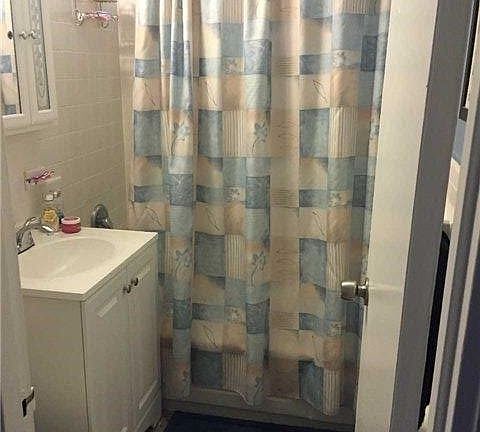 5th image of 111 S Centre Ave APT 3RR