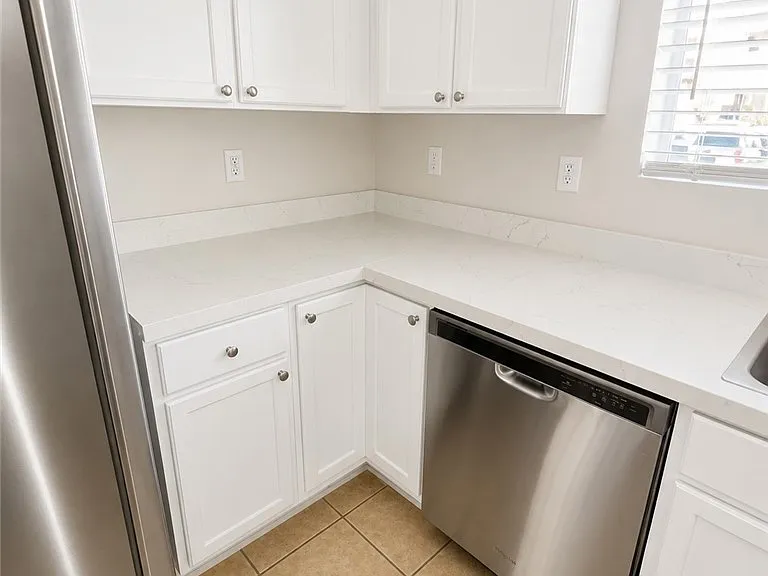 300 Pine Haven St #104 — Photo 10