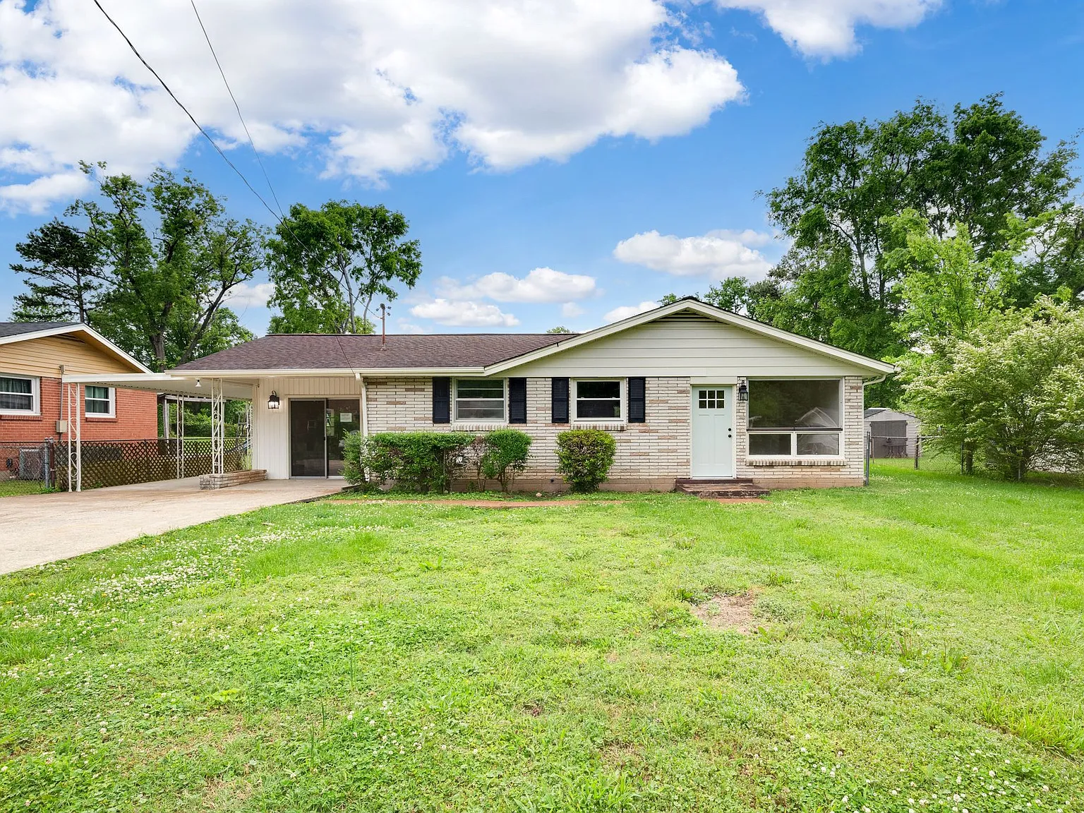 3234 Moorewood Dr — Photo 1