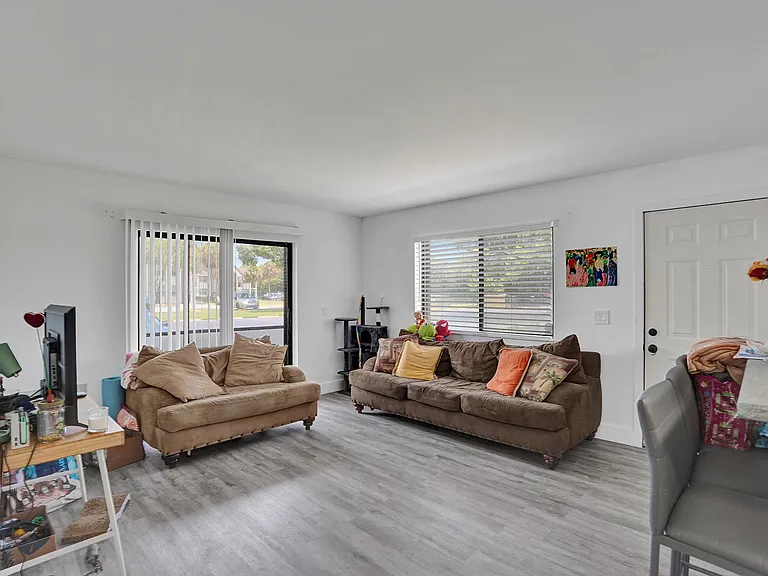 545 Trace Cir #101 — Photo 9