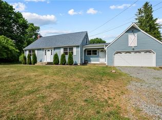 1110 Pippin Orchard Rd, Cranston, RI 02921