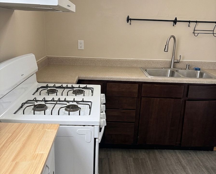 1st image of 2529 N Ridgeway Ave #2R