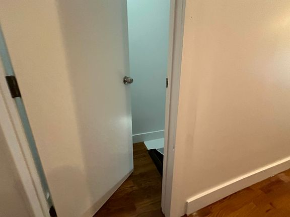 2nd image of 291 Jefferson Ave #1B