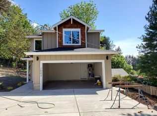 1803 NE Windermere Dr, Bremerton, WA 98310