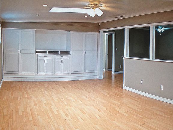 5th image of 7654 Royer Ave