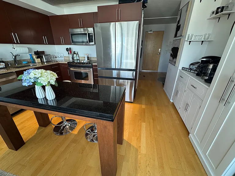 255 N Sierra St #2105 — Photo 2
