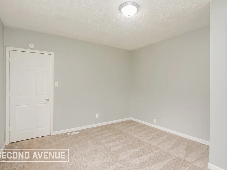 3636 N Dearborn St — Photo 15