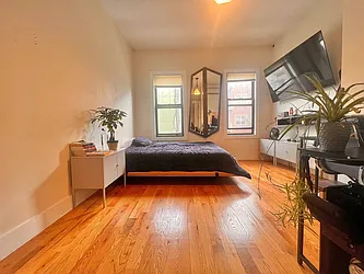 Rented by Doorway NYC, LLC
