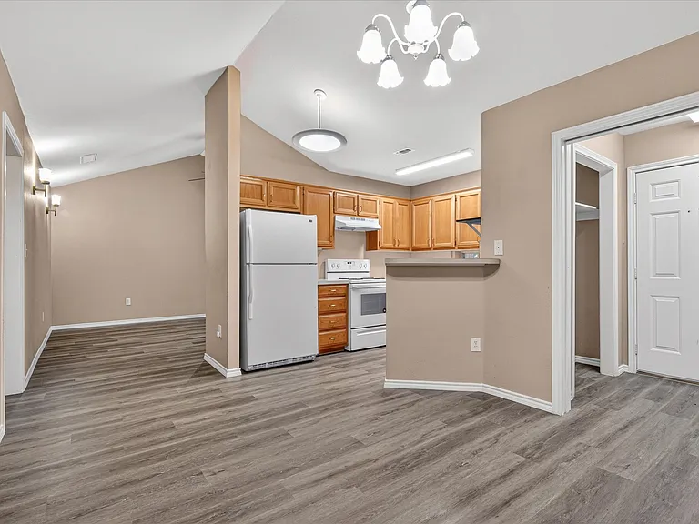 3132 Cedar Hill St — Photo 6