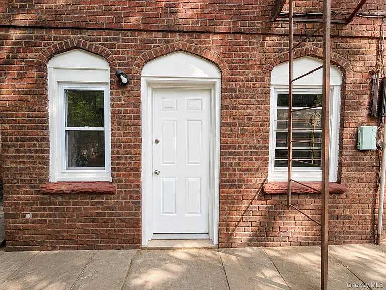 167 Liberty St #G — Photo 12
