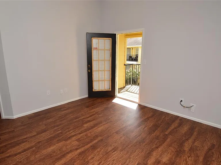 8625 Mallard Reserve Dr #201 — Photo 22