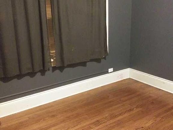 2nd image of 4010 W Wellington Ave APT 1
