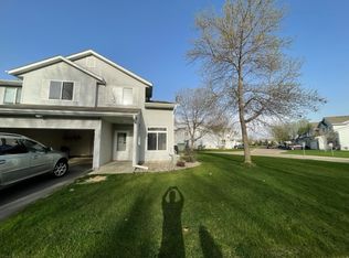 2103 Parkway Ave, Shakopee, MN 55379