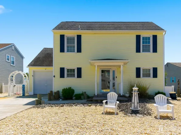 77 Wind Jammer Ct, Bayville, NJ 08721