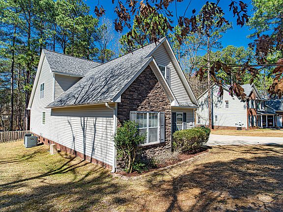 5th image of 36 Riviera Ln