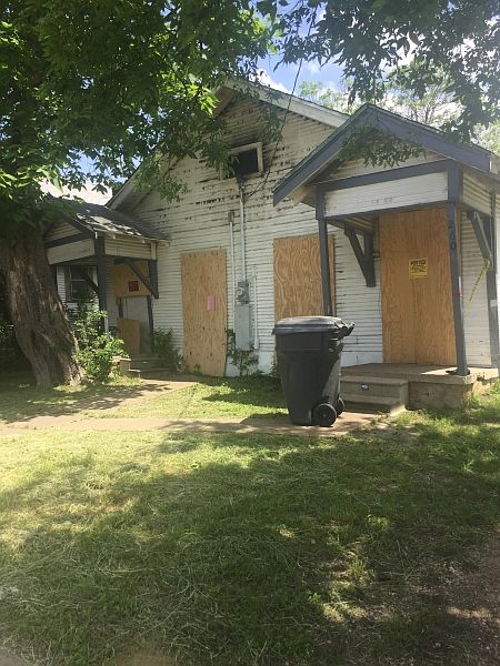 1st image of 2604 Peabody Ave