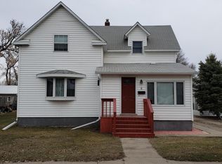 15 N 4th St, Groton, SD 57445