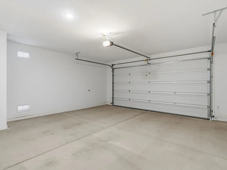5528 W McNeil St — Photo 26