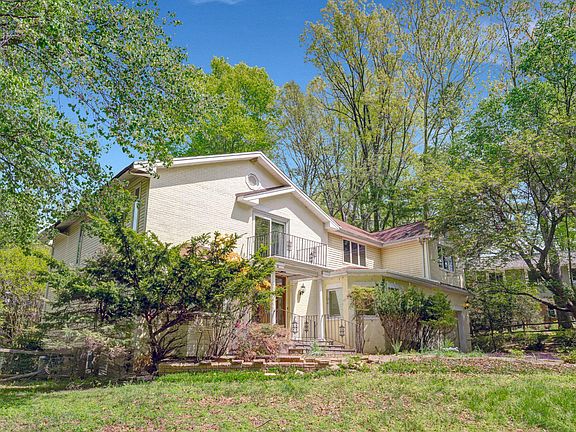 2nd image of 10910 Miller Rd