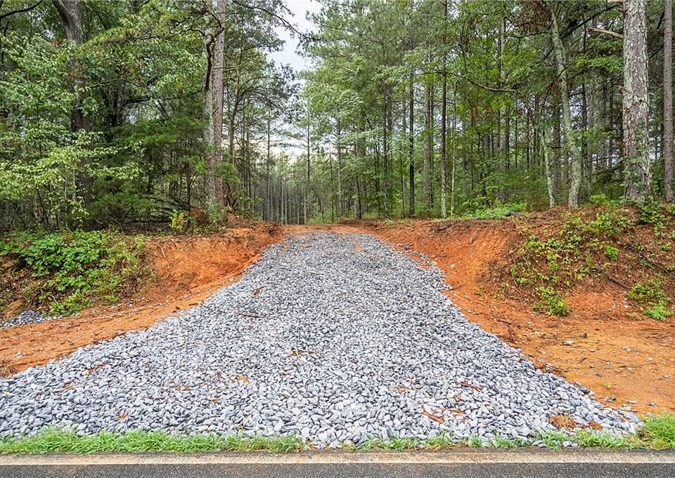 1st image of 556 Iron Hill Rd #2