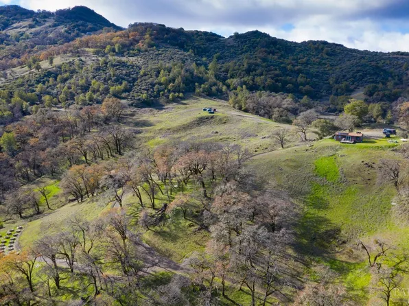 12135 Eagle Rock Road, Hopland, CA 95449