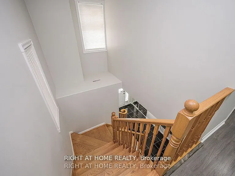 1724 Samuelson Cir — Photo 26