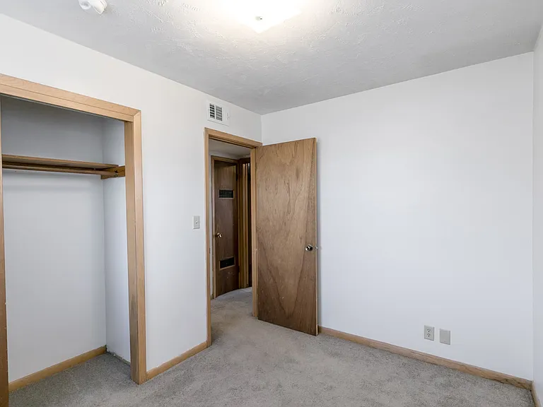 2208 N Cotner Blvd #6 — Photo 9