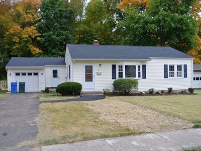 143 West Side Drive, Hamden, CT, 06514
