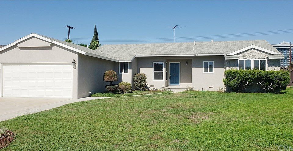 1st image of 12241 Bluebell Ave