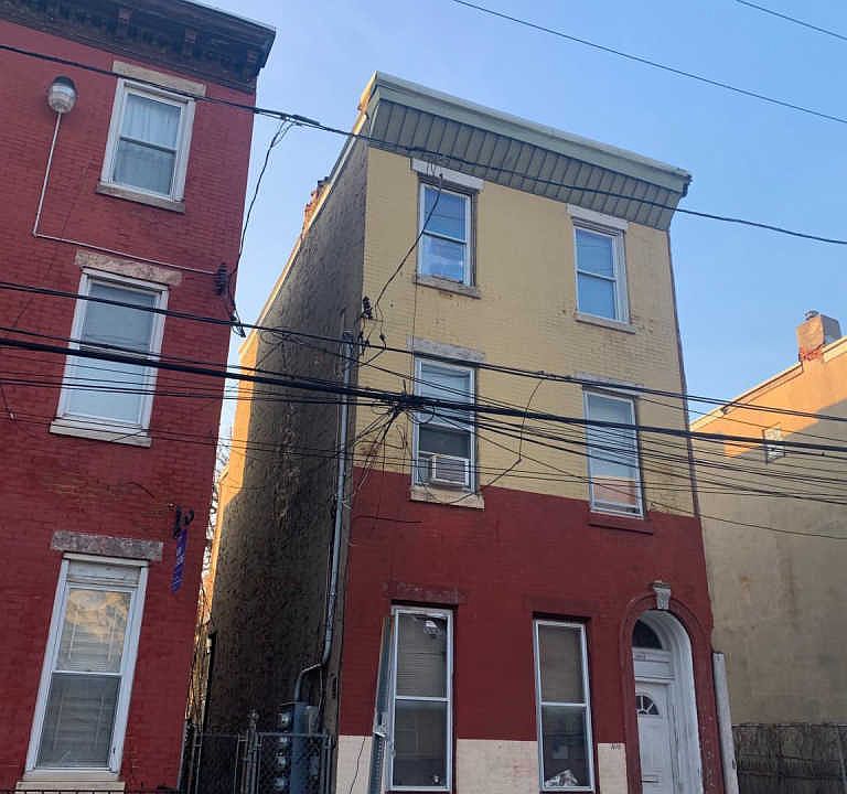 2nd image of 1618 Willington St