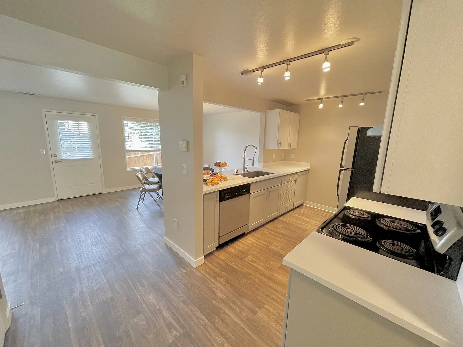 Townhomes at Mountain View — Photo 2
