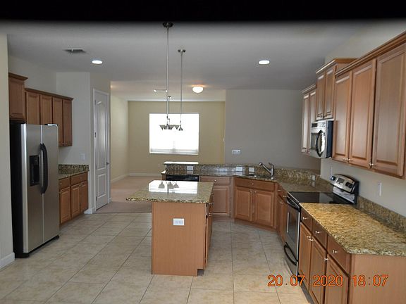 3rd image of 20011 Oakflower Ave