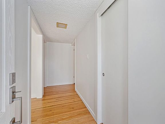 4th image of 2407 Masoni Way