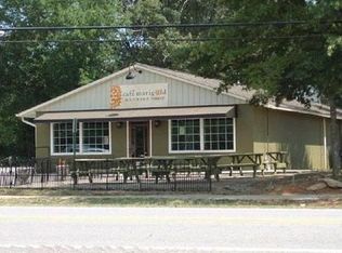 135 Cherokee Rd, Winterville, GA 30683