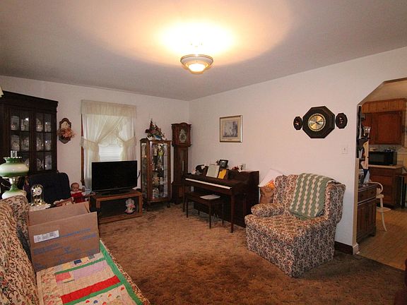5th image of 2614 Dell Ave NE