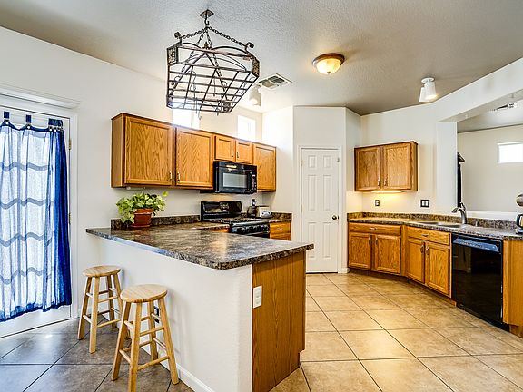 3rd image of 14901 S Camino Tierra Alegra