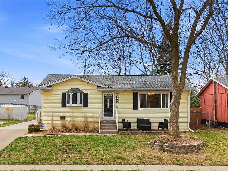 1st image of 255 Juniper Ct