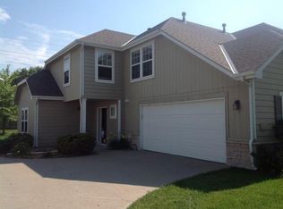 425 W Hawthorn St, Gardner, KS 66030