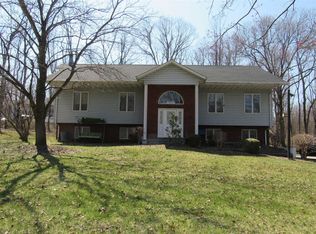 21 Germaine Ln, Wappingers Falls, NY 12590
