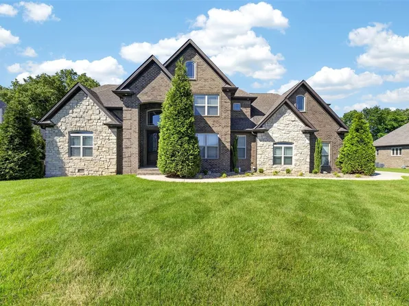 835 Mount Rainier Dr, Bowling Green, KY 42104