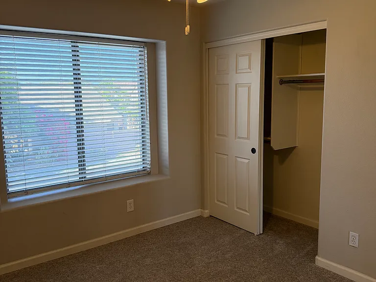 2813 E Runaway Bay Pl — Photo 14
