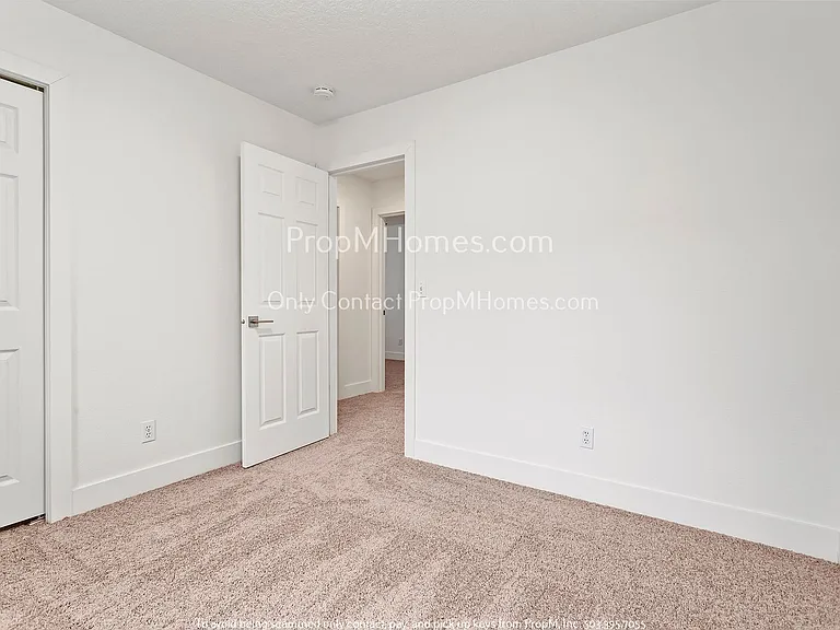 16860 NW Paddington Dr — Photo 24