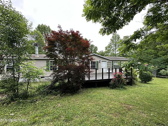 2nd image of 214 Hickory Grove Rd