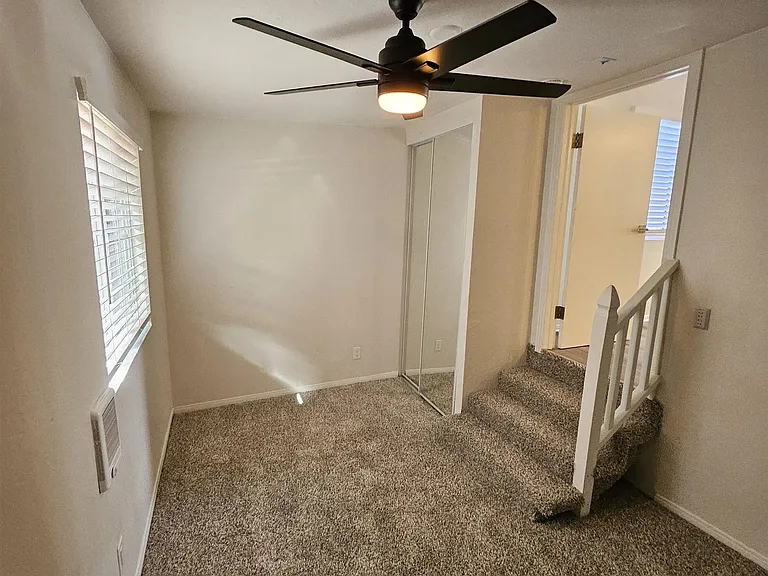 520 Glover Ave #B — Photo 7