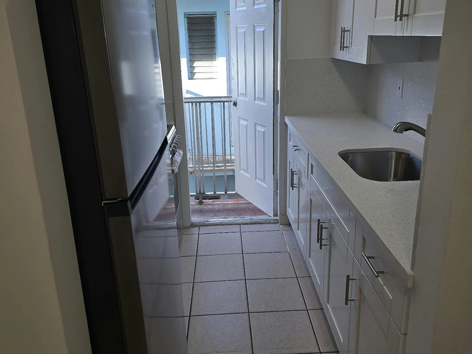 636 Meridian Ave — Photo 2