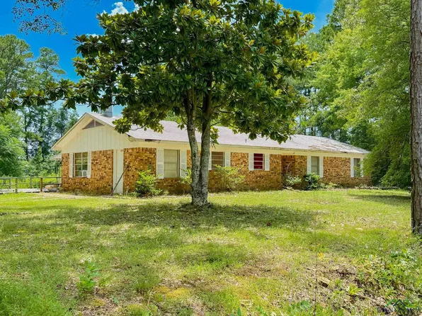 7677 E Noonday Rd, Hallsville, TX 75650