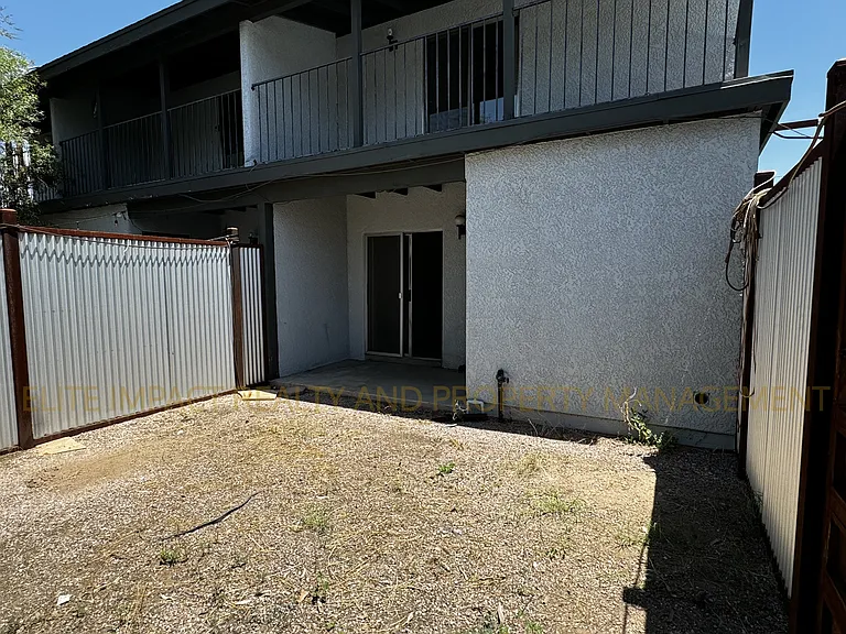 1817 E Lester St #3 — Photo 19