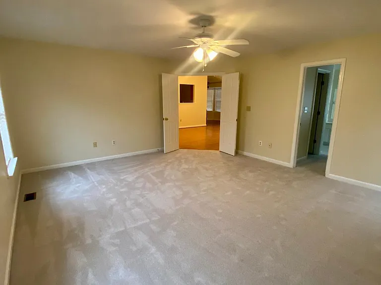 9504 S Royal Crest Ct — Photo 13