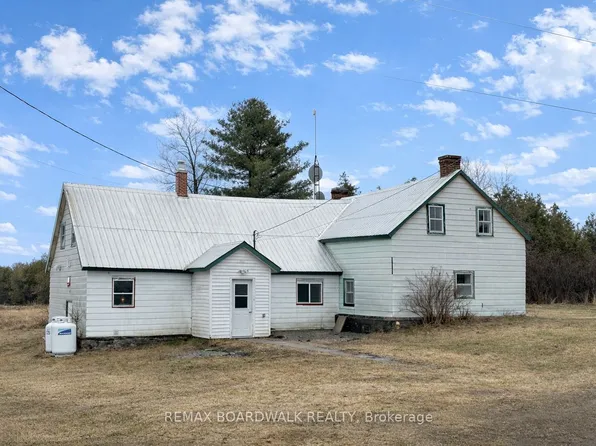 175 Prescott Rd, Montague, ON K7A 4S6